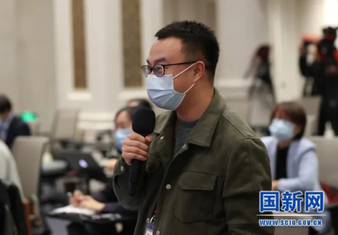 國新辦舉行制造業(yè)中小微企業(yè)緩稅政策國務(wù)院政策例行吹風(fēng)會（2）